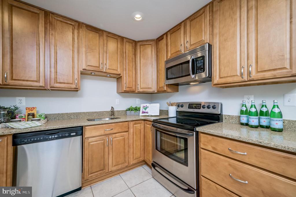 1672 Ridgely Ct