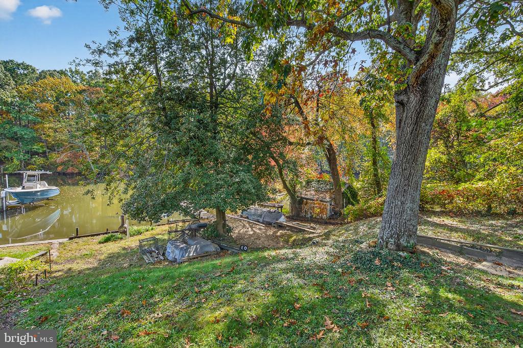 8198 FOREST GLEN DRIVE