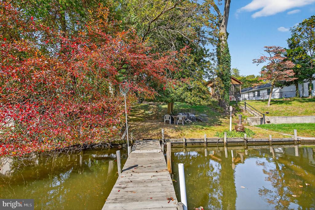 8198 FOREST GLEN DRIVE