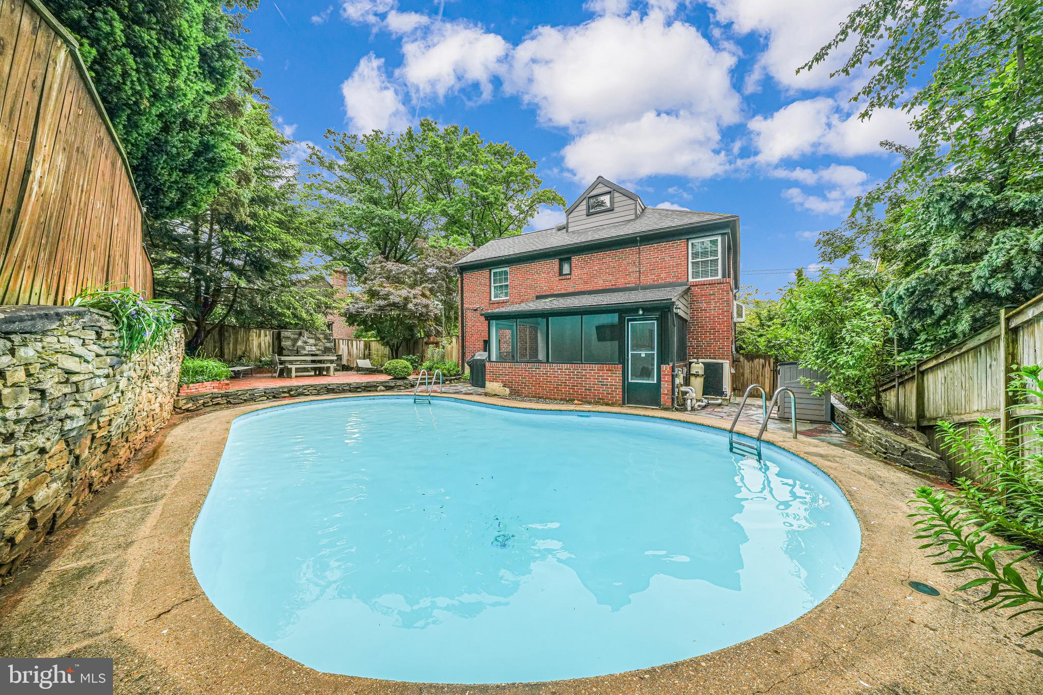 600 Saint Andrews Ln