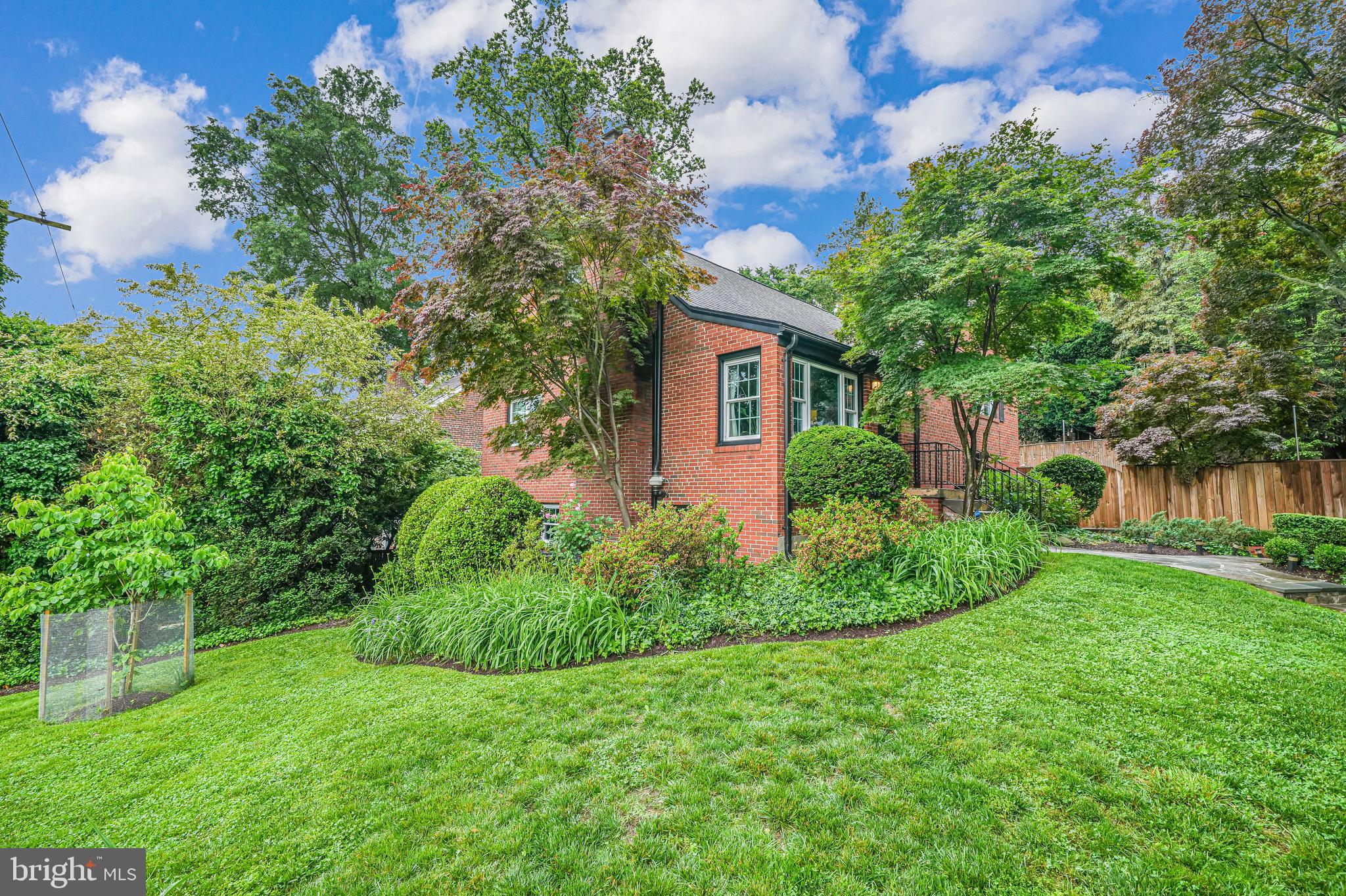 600 Saint Andrews Ln