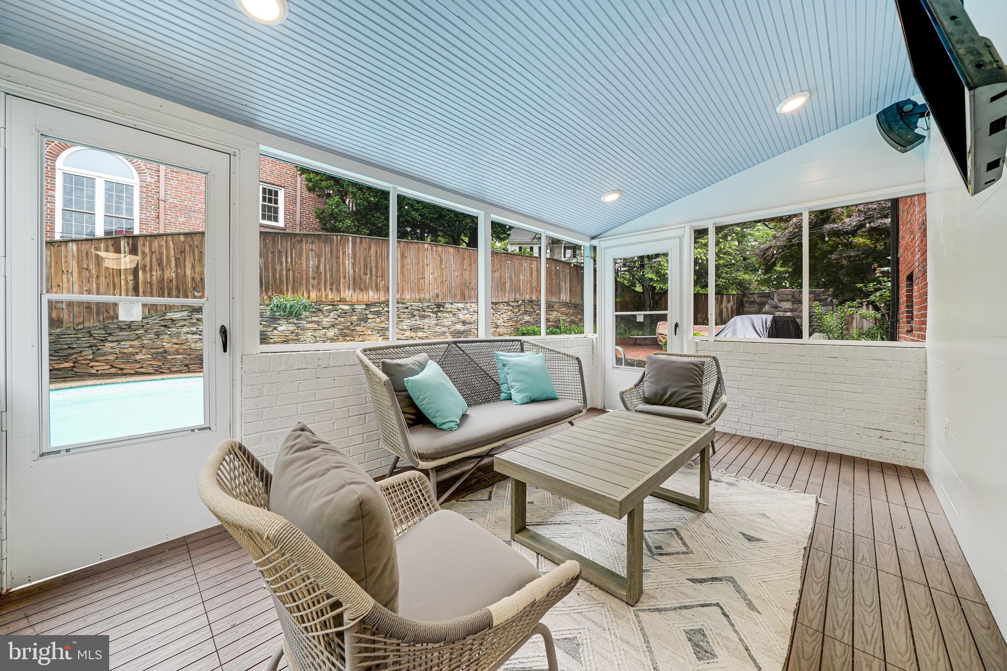 600 Saint Andrews Ln