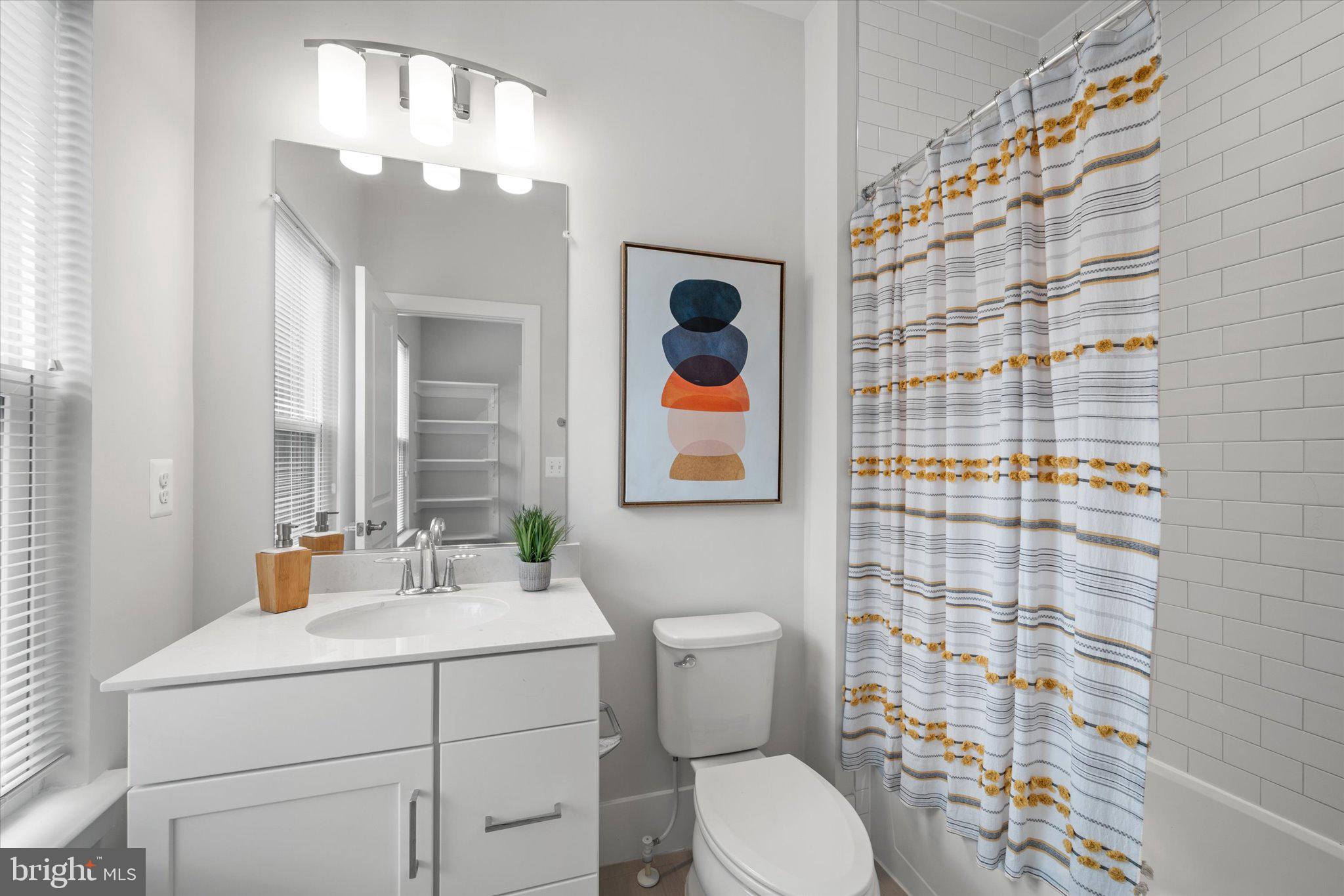 2727 N GEORGE MASON DRIVE