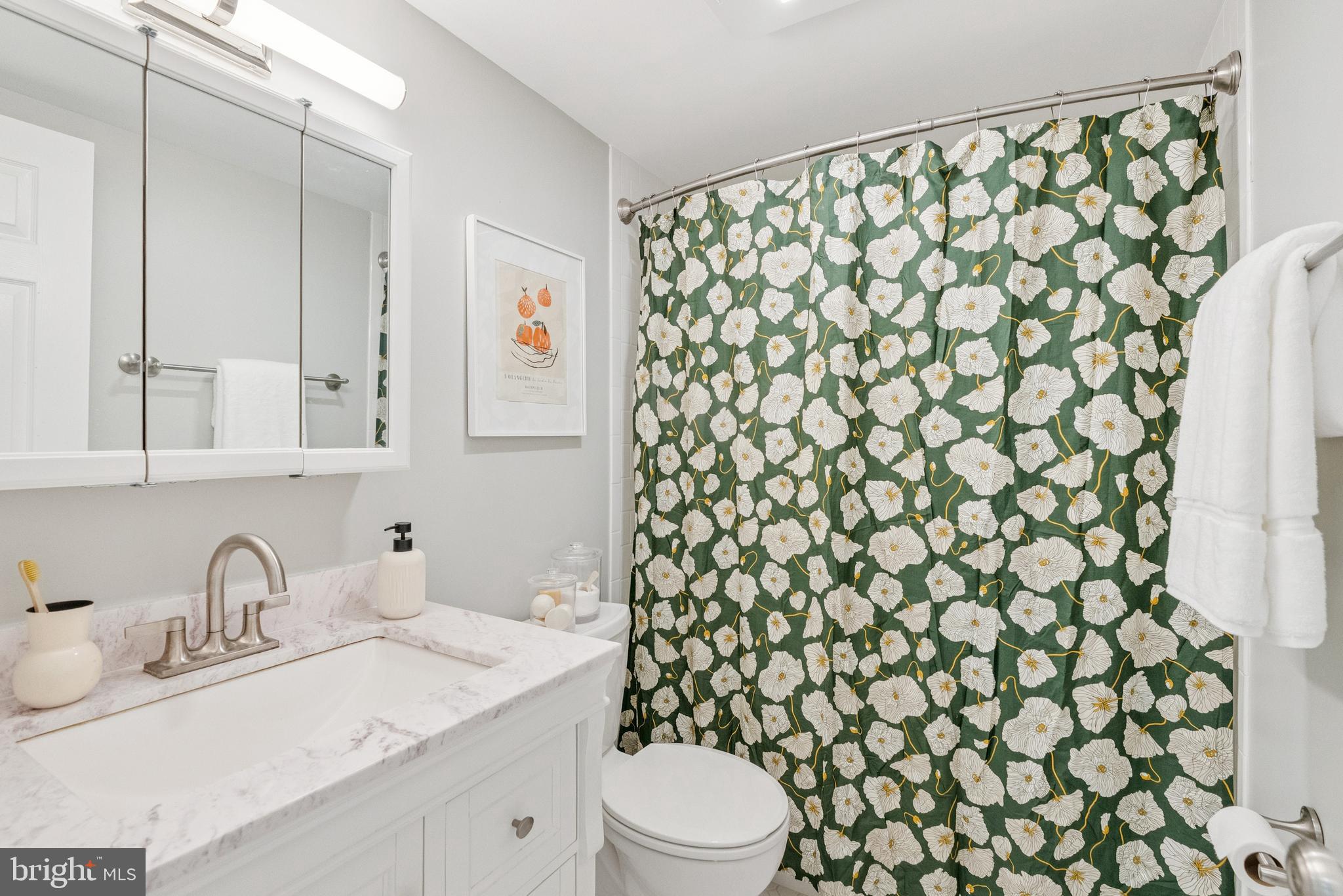 2246 S RANDOLPH STREET 1