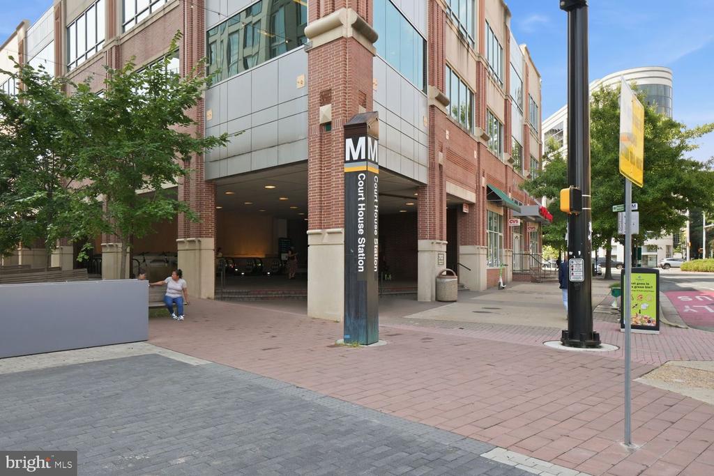 2330 14TH STREET N Unit: 407