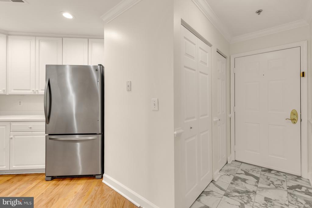 2330 14TH STREET N Unit: 407