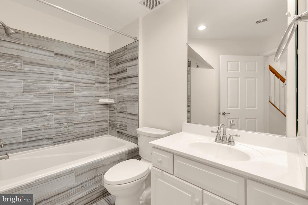 2330 14TH STREET N Unit: 407