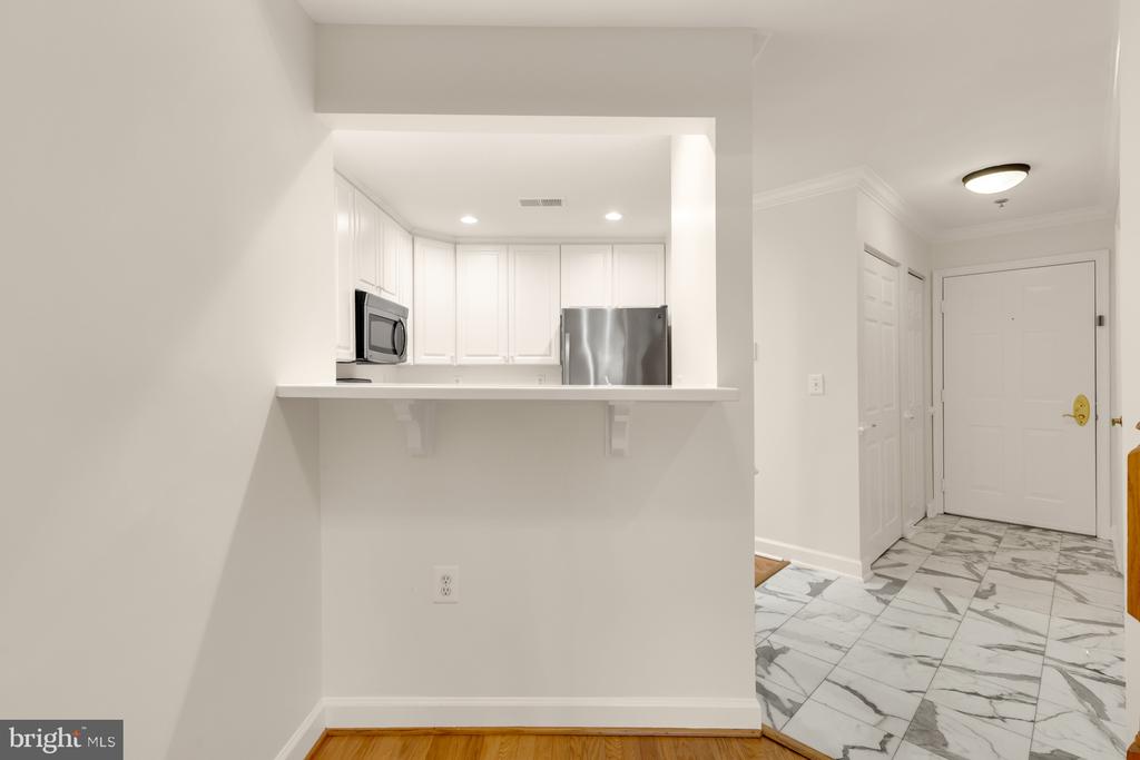 2330 14TH STREET N Unit: 407