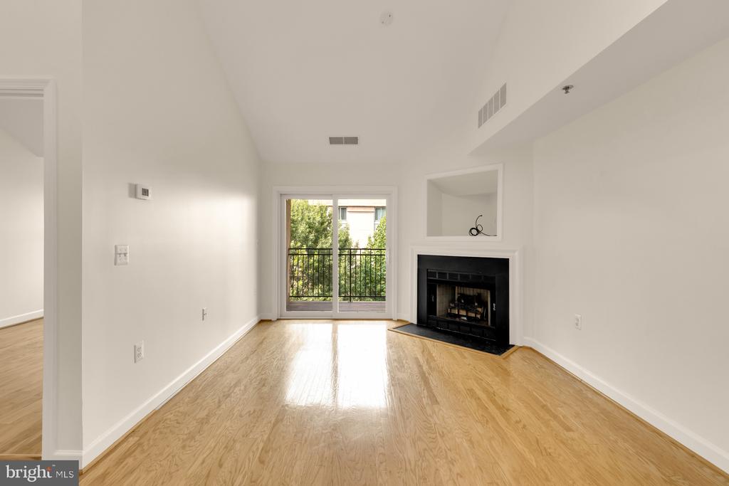 2330 14TH STREET N Unit: 407