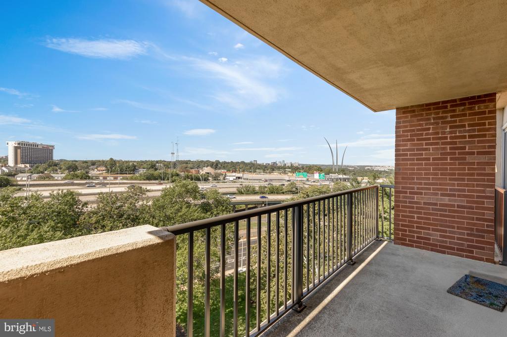 1300 S ARMY NAVY DRIVE Unit: 1007