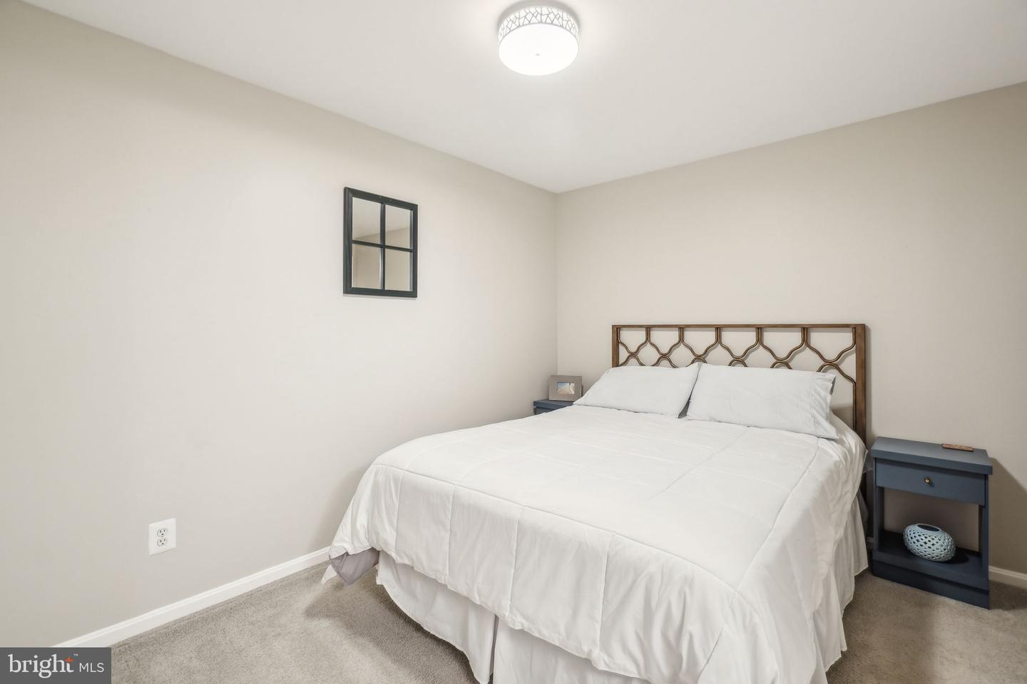8248 Carrleigh Pkwy
