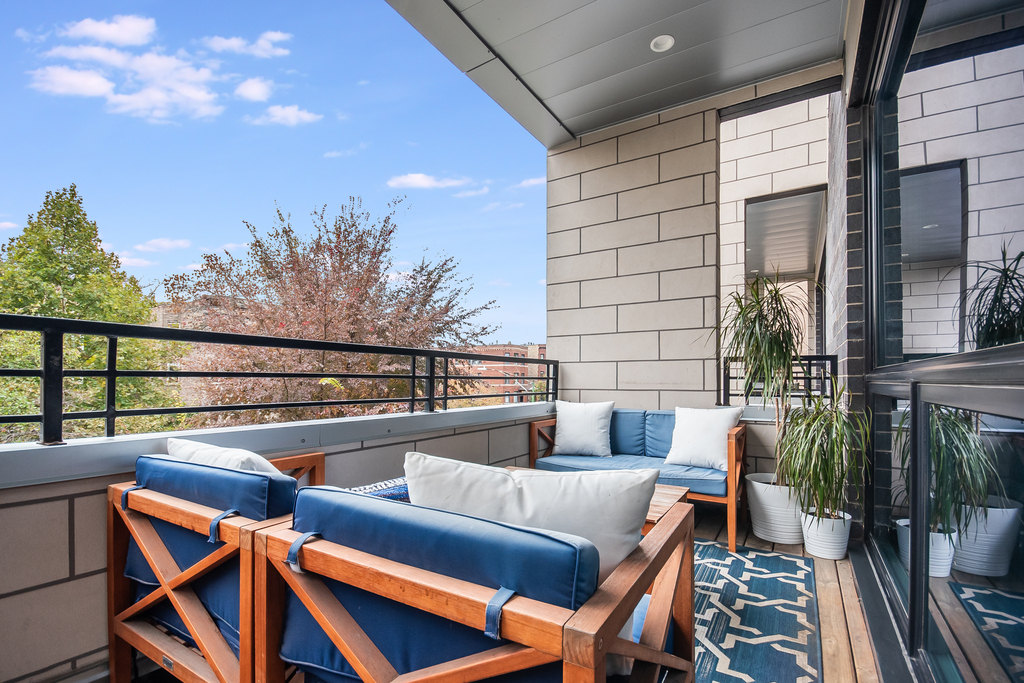 3224 W Palmer Street Unit: 2E