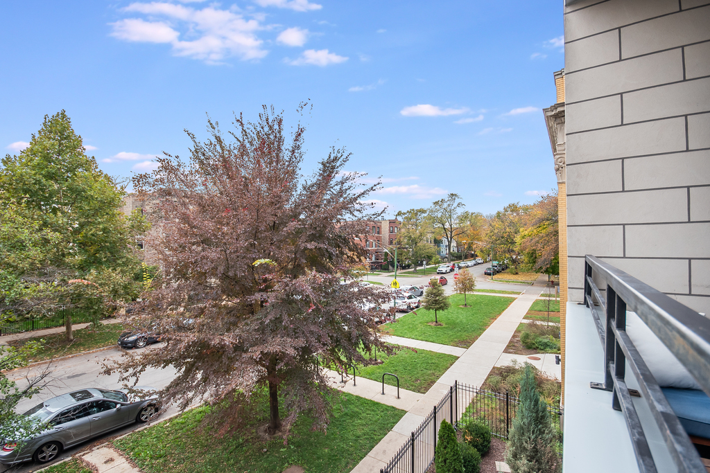 3224 W Palmer Street Unit: 2E