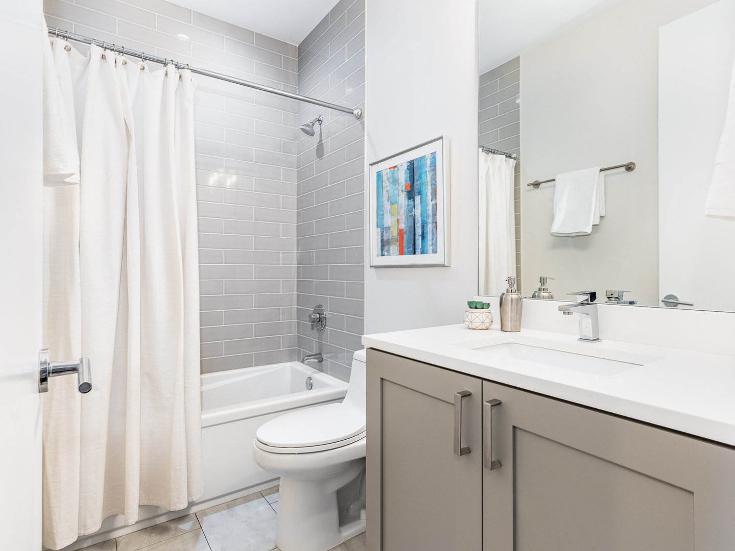 3224 W Palmer Street Unit: 2E