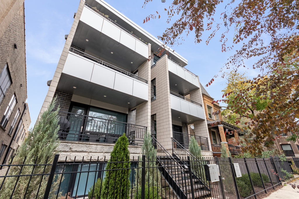 3224 W Palmer Street Unit: 2E