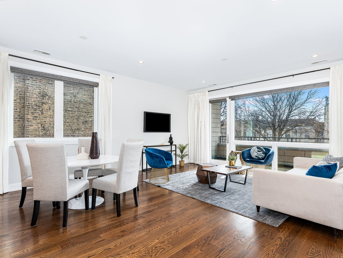 3224 W Palmer Street Unit: 2E