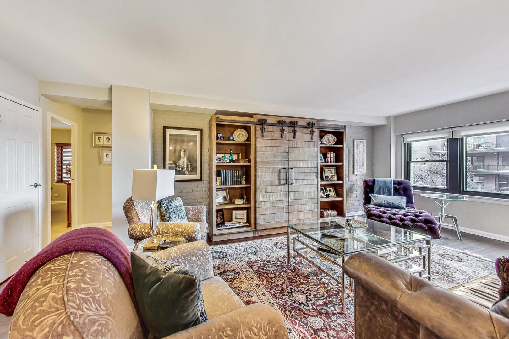1350 N Astor Street Unit: 6C