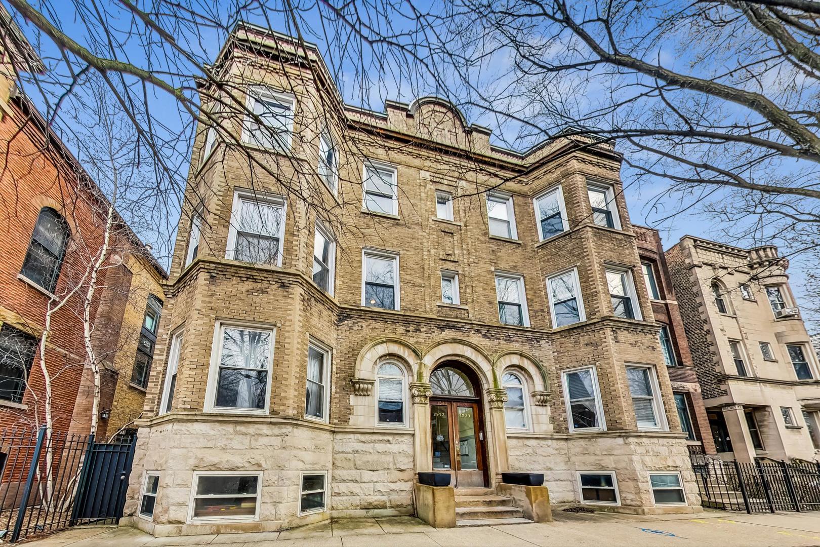 1543 N LEAVITT Street Unit: 2