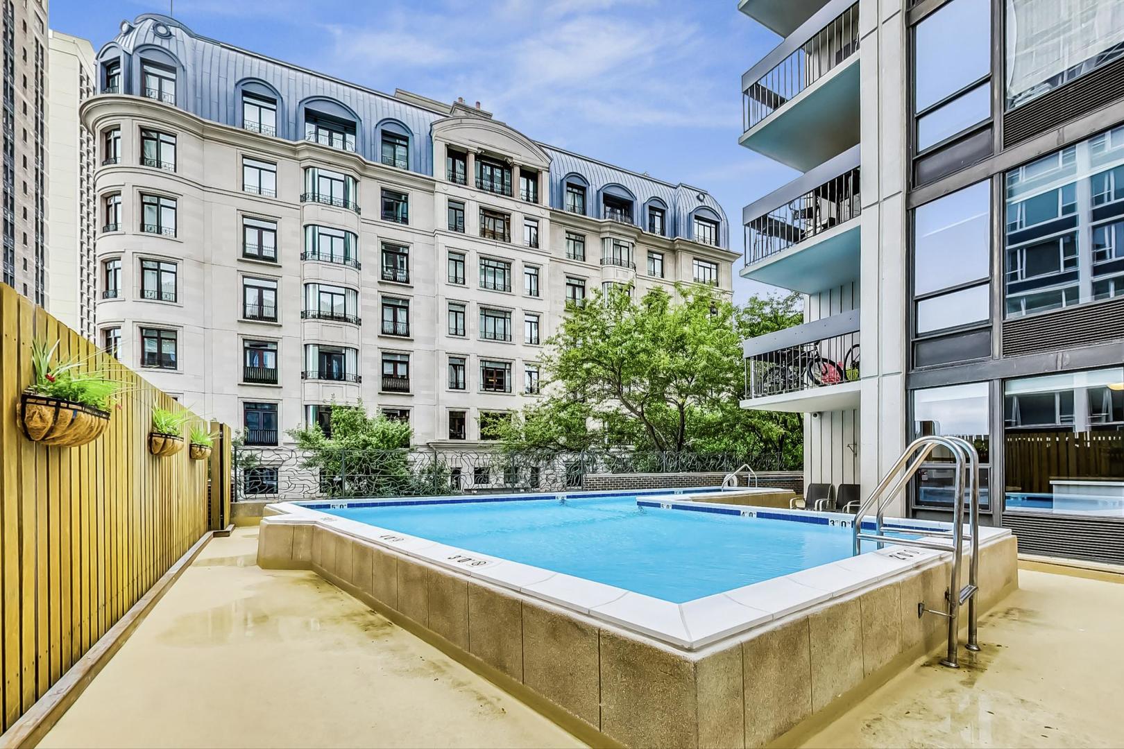 1313 N RITCHIE Court Unit: 404