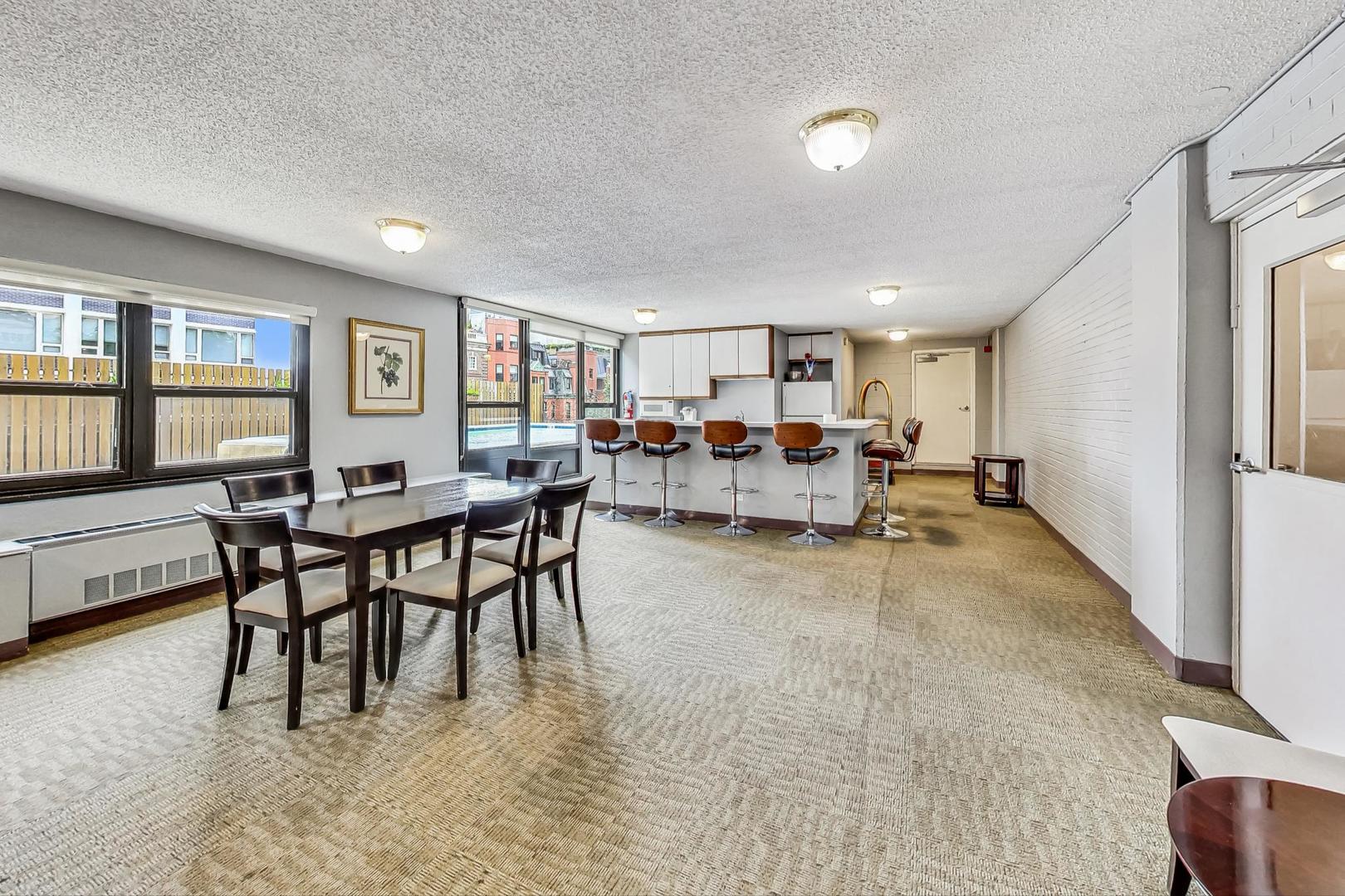 1313 N RITCHIE Court Unit: 404