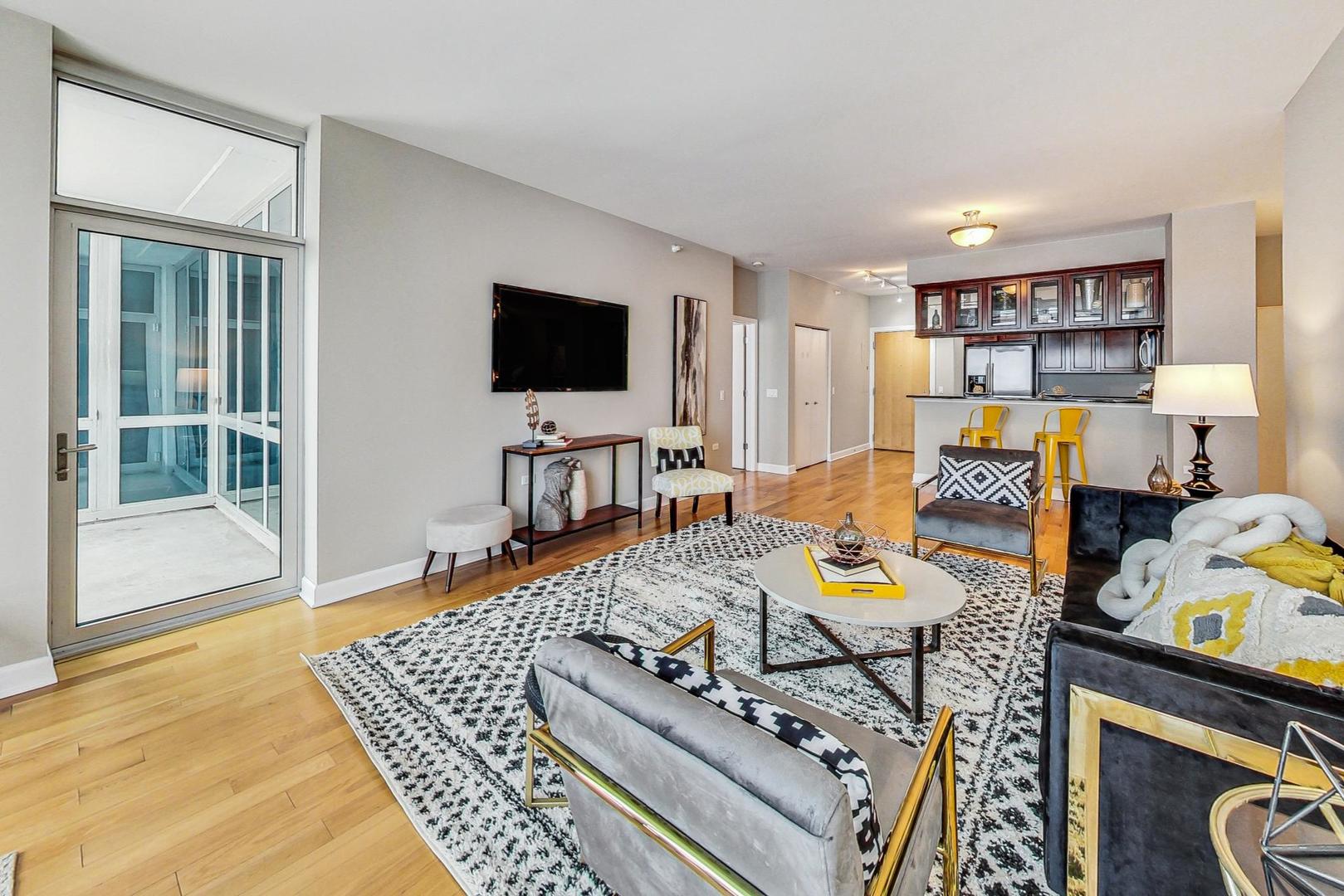 1629 S PRAIRIE Avenue Unit: 2503