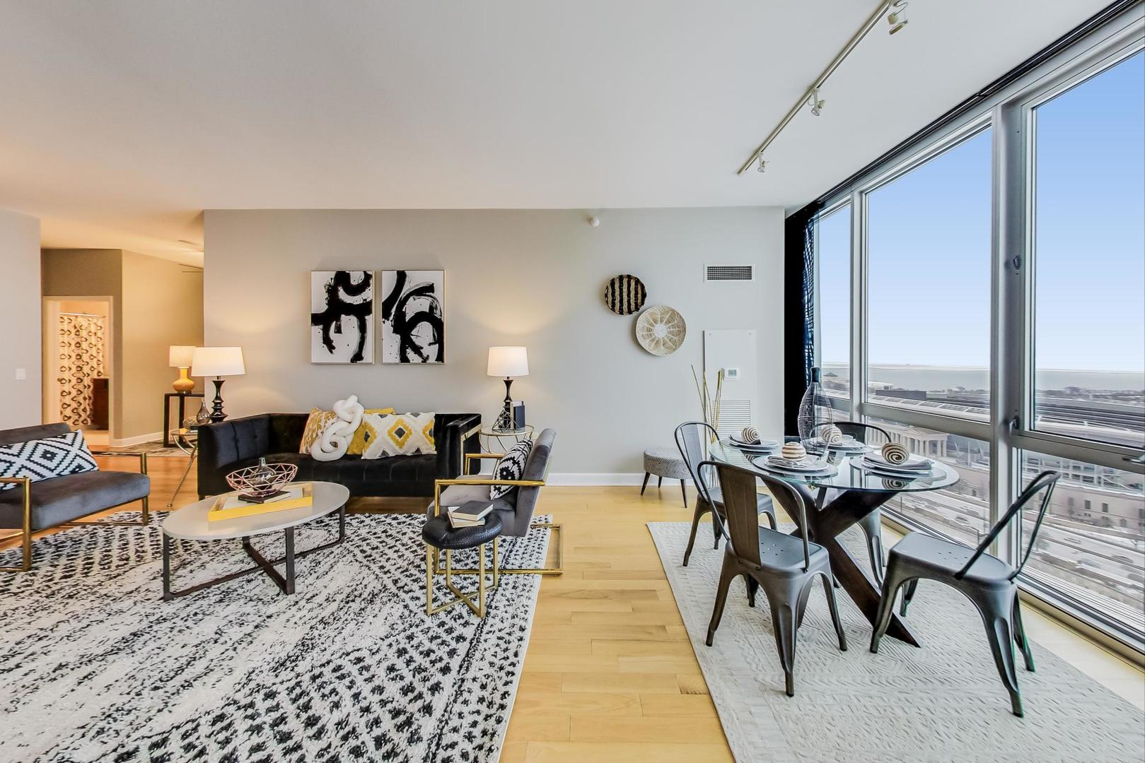 1629 S PRAIRIE Avenue Unit: 2503