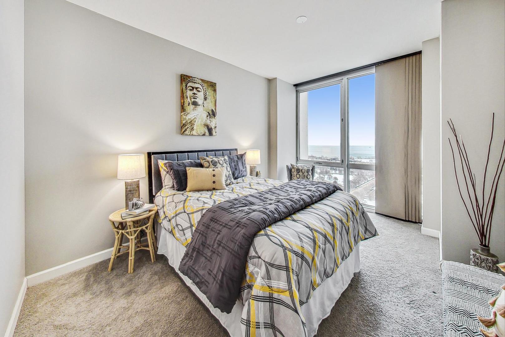 1629 S PRAIRIE Avenue Unit: 2503