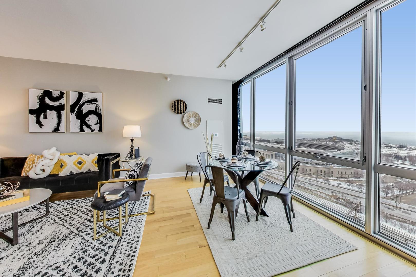 1629 S PRAIRIE Avenue Unit: 2503