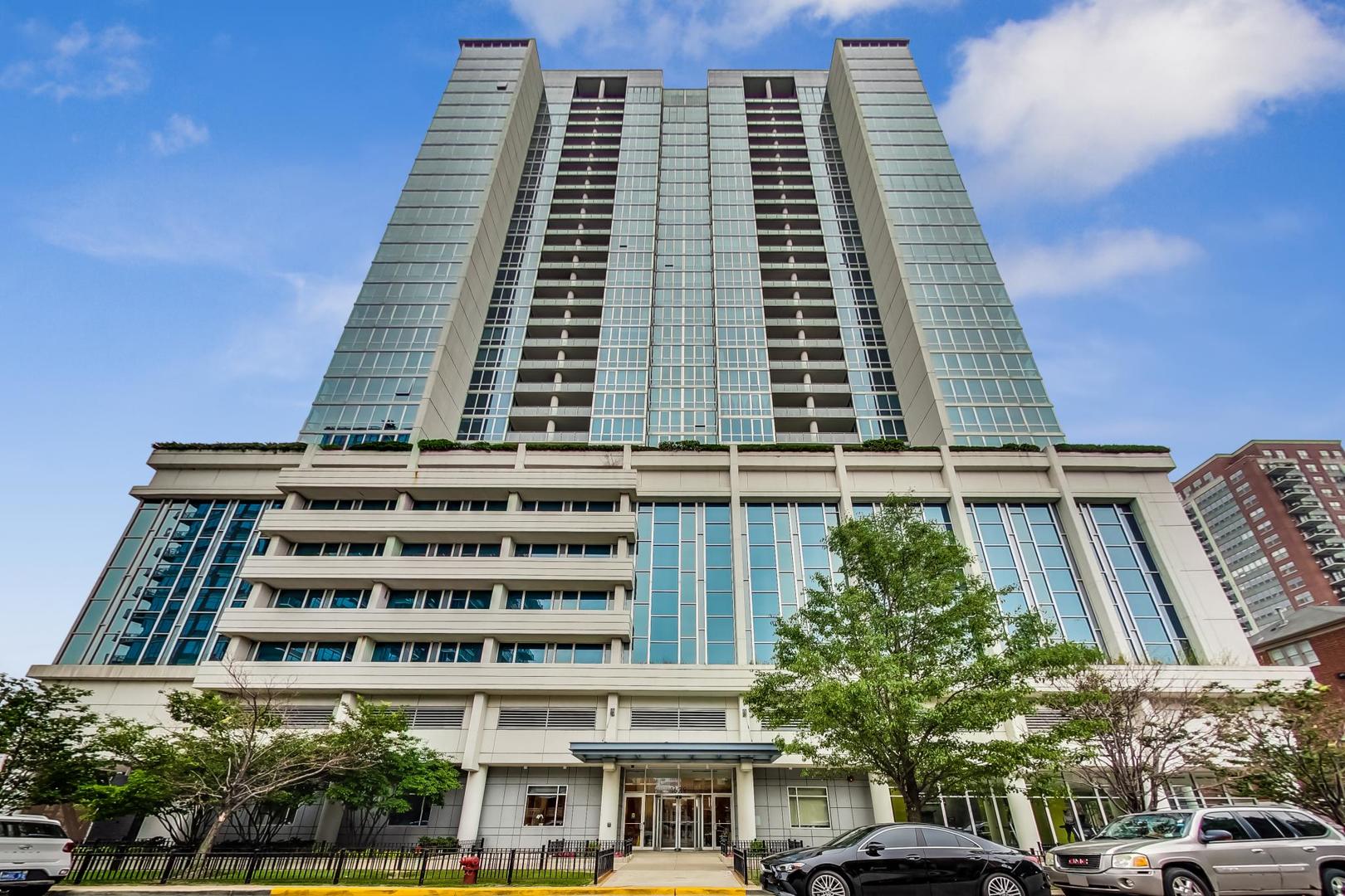 1629 S PRAIRIE Avenue Unit: 2503