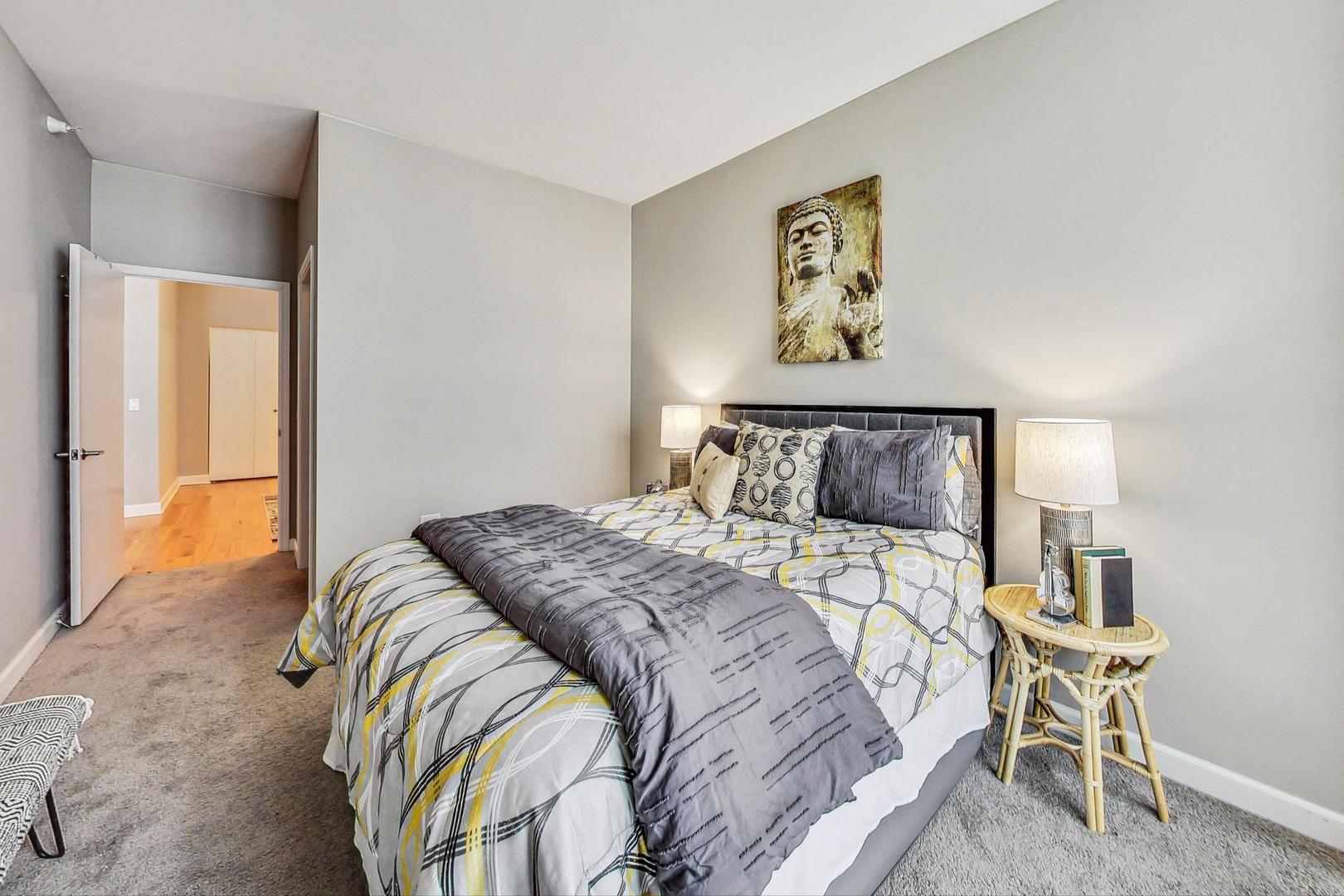 1629 S PRAIRIE Avenue Unit: 2503