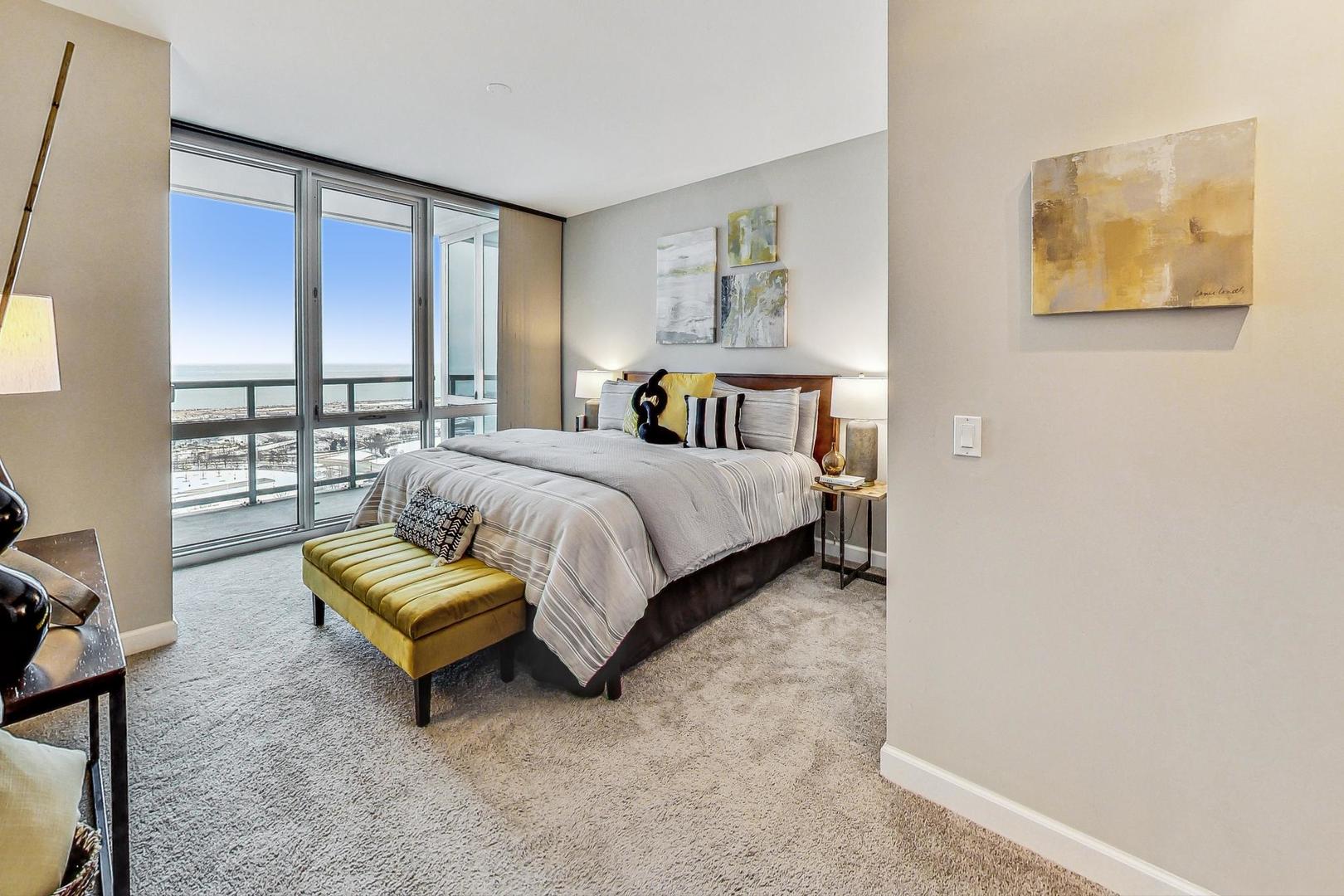 1629 S PRAIRIE Avenue Unit: 2503