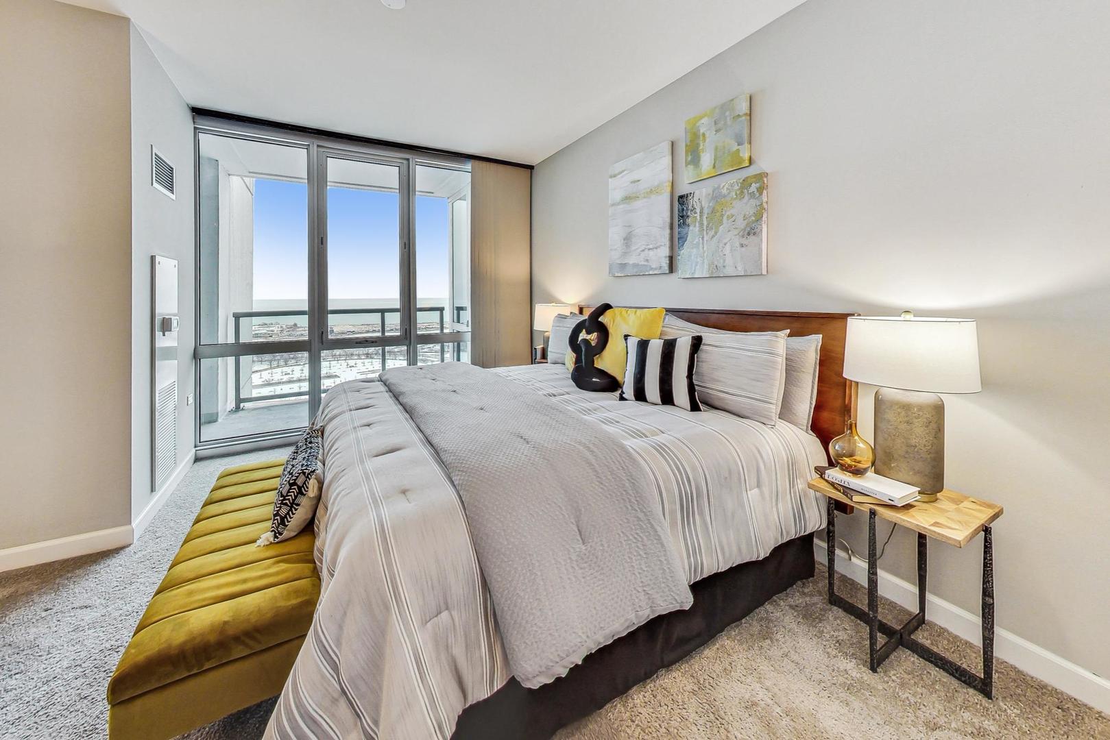 1629 S PRAIRIE Avenue Unit: 2503