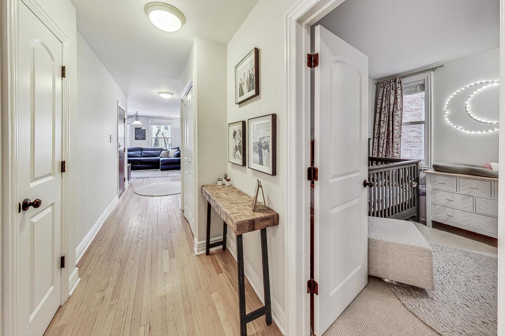 3842 N SHEFFIELD Avenue Unit: 2S