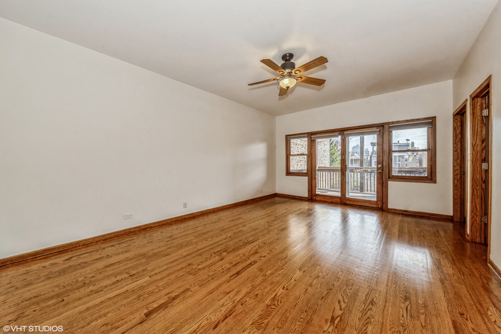 635 W Wrightwood Avenue Unit: 4E