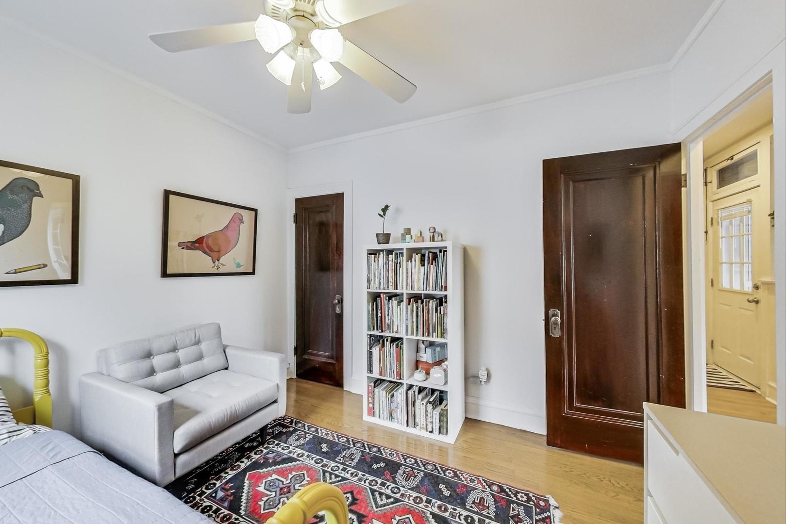 2528 W Winnemac Avenue Unit: 2E