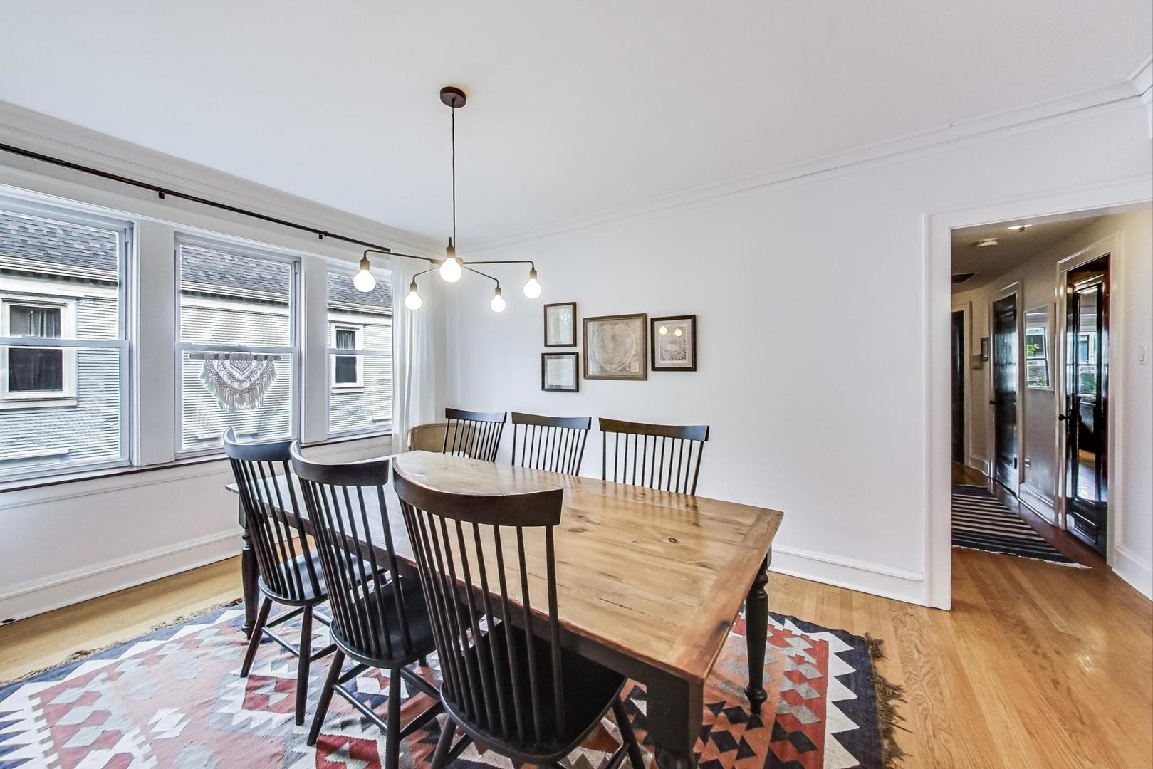 2528 W Winnemac Avenue Unit: 2E