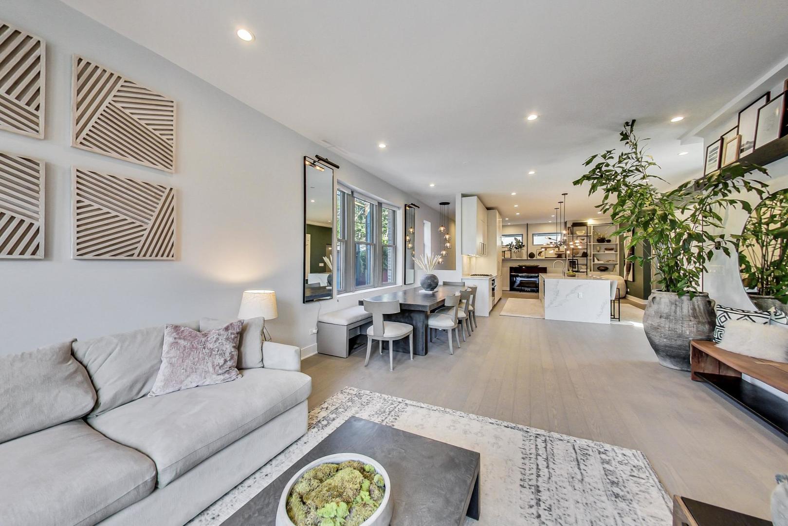 1351 N Damen Avenue Unit: 1