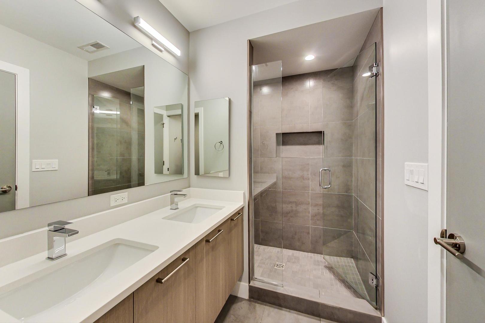 1351 N Damen Avenue Unit: 1