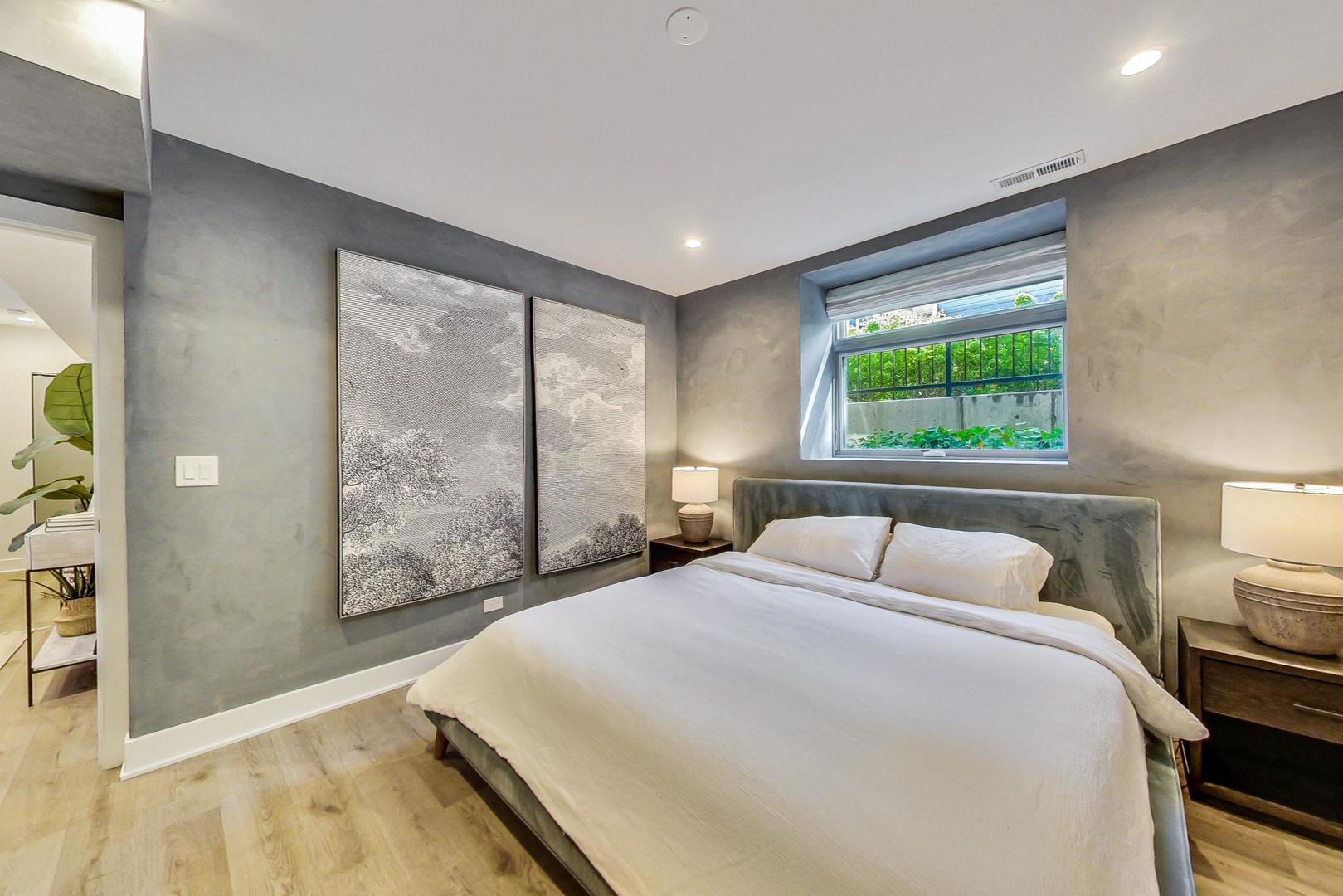 1351 N Damen Avenue Unit: 1