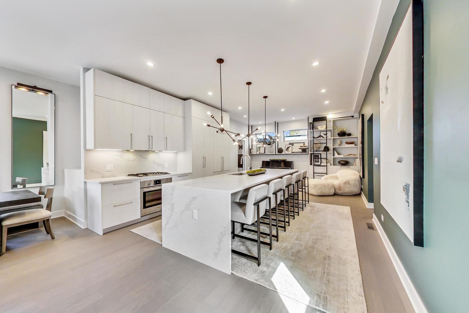 1351 N Damen Avenue Unit: 1