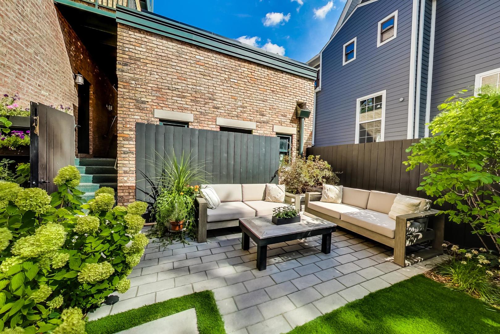 1351 N Damen Avenue Unit: 1