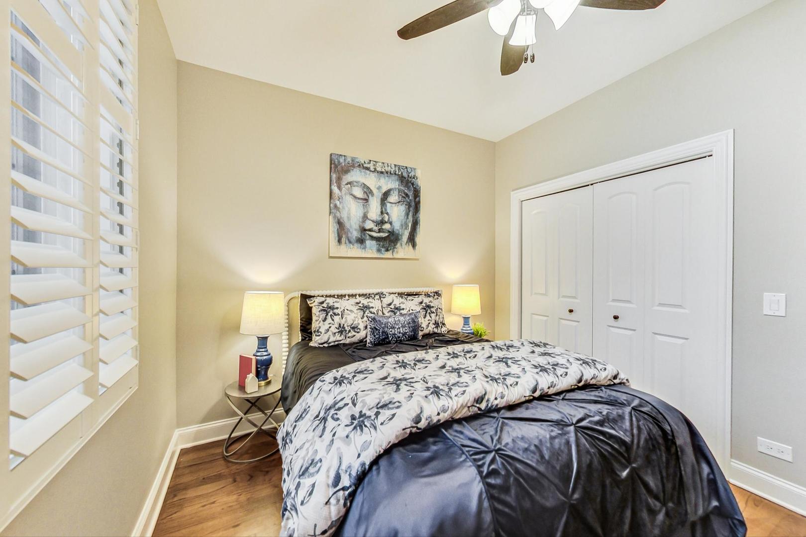 1453 W Irving Park Road Unit: 203