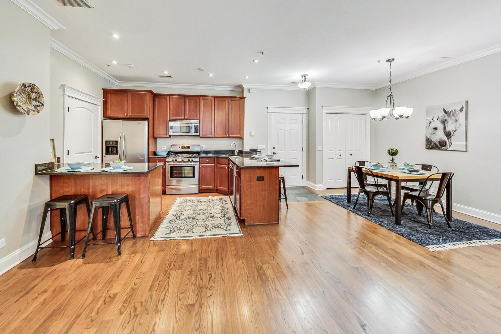 1453 W Irving Park Road Unit: 203