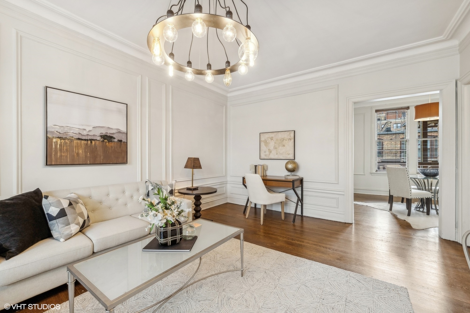 456 W SURF Street Unit: 3R