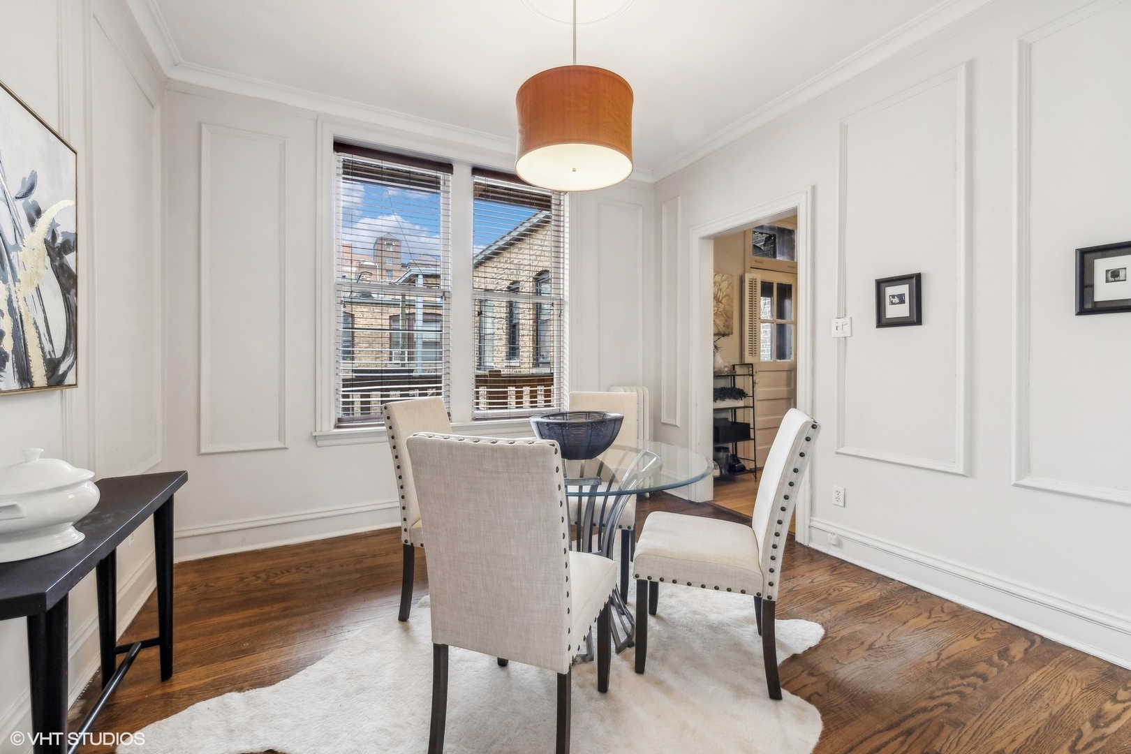 456 W SURF Street Unit: 3R