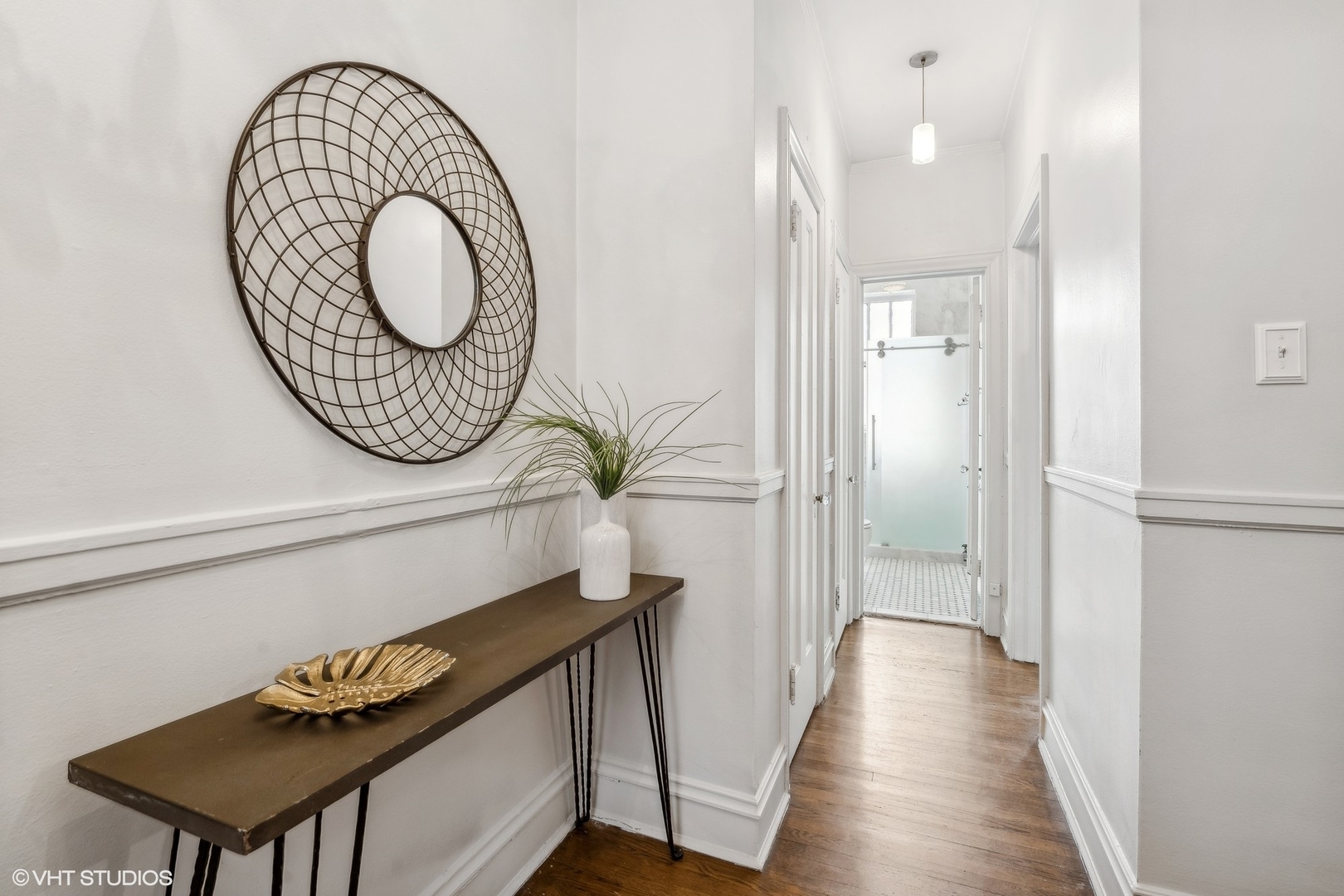 456 W SURF Street Unit: 3R