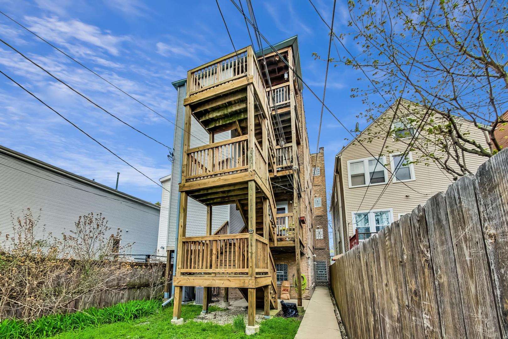 3319 N Bell Avenue Unit: 1