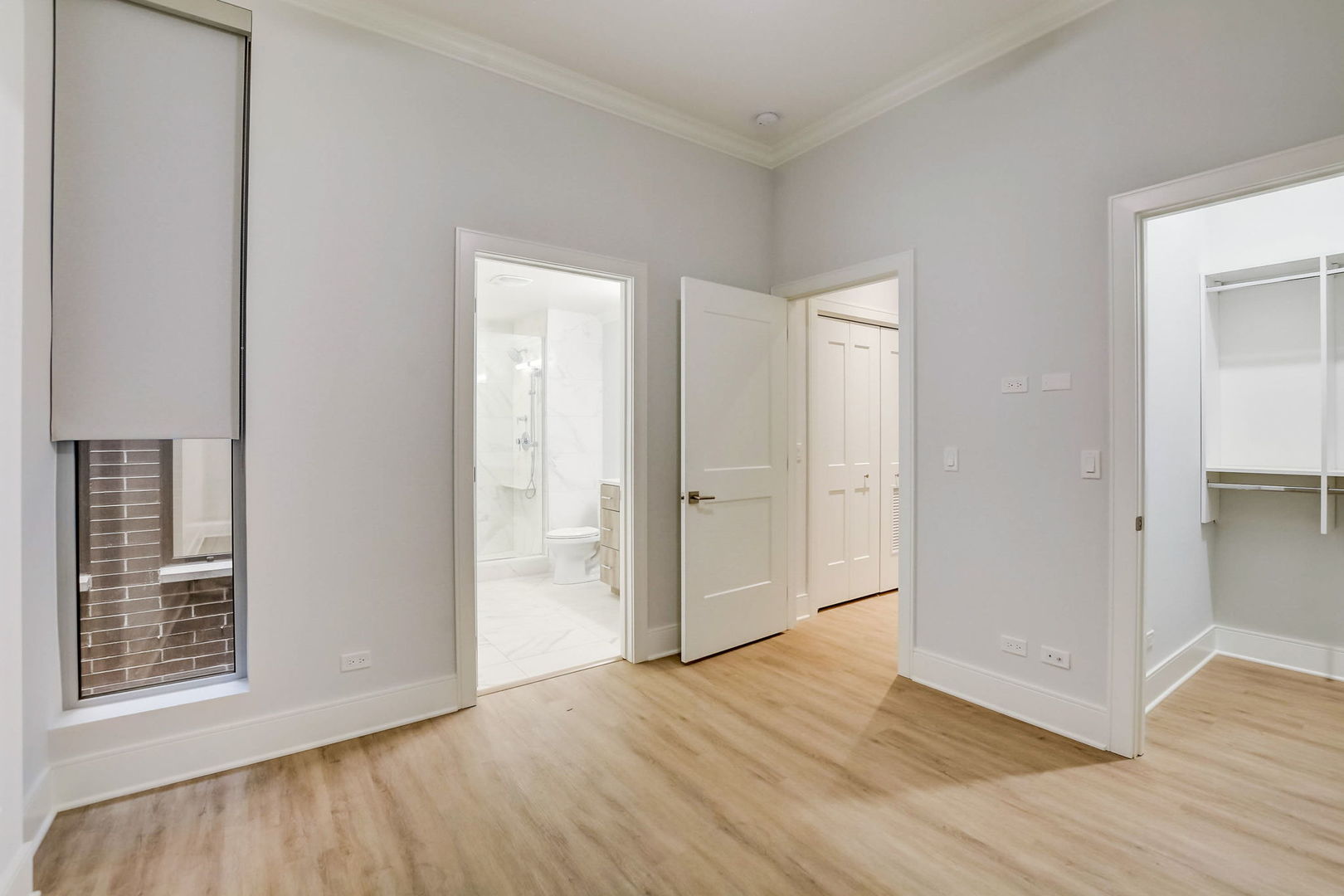 128 S Laflin Street Unit: 208