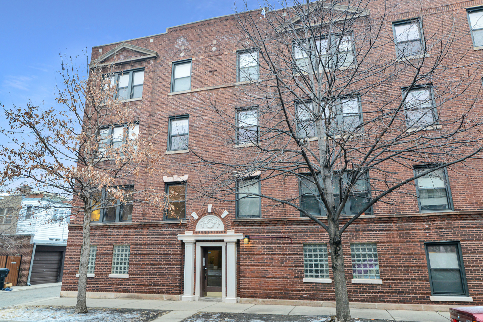 2608 W Ainslie Street Unit: 1W