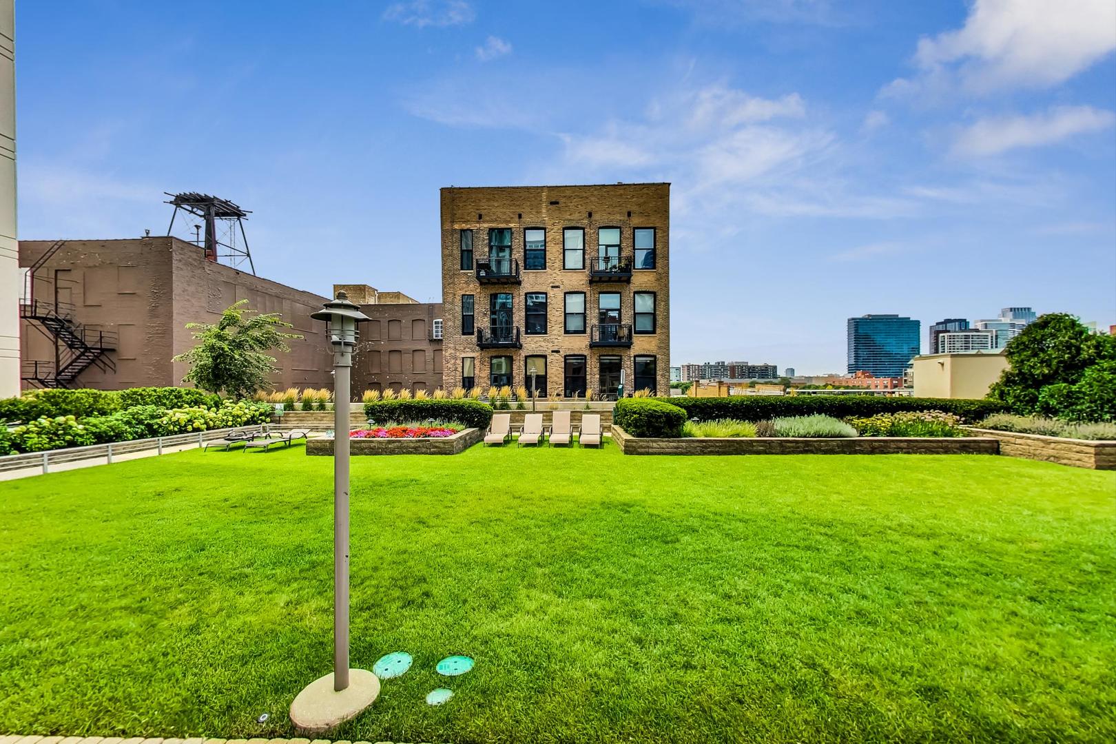 1250 S Michigan Avenue Unit: 1308